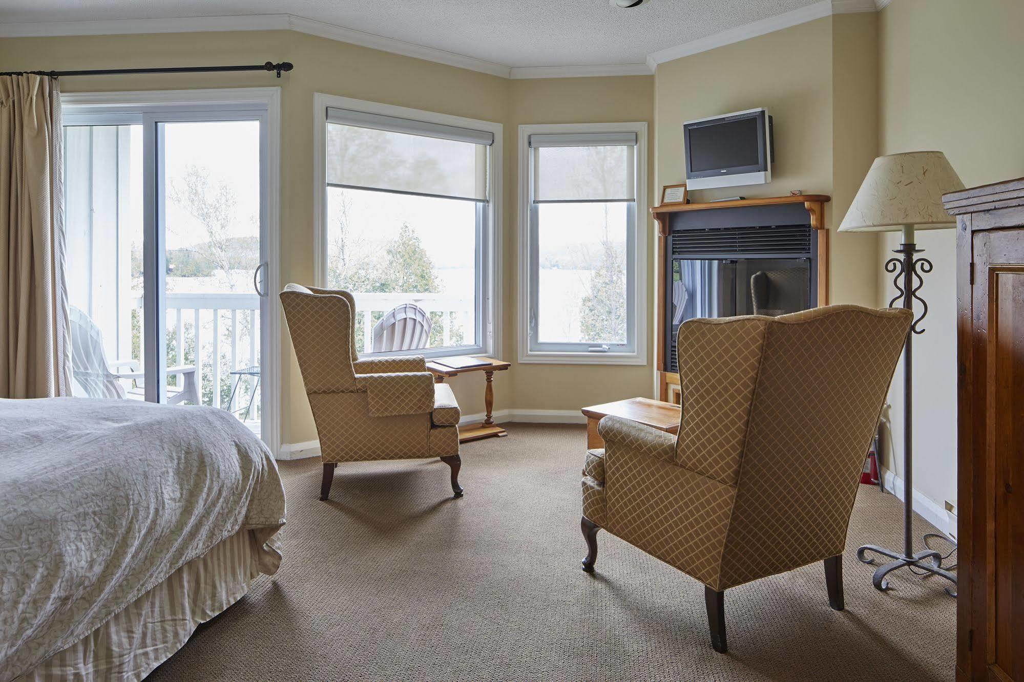 Sir Sam'S Inn & Spa (Adults Only) Haliburton Exterior foto